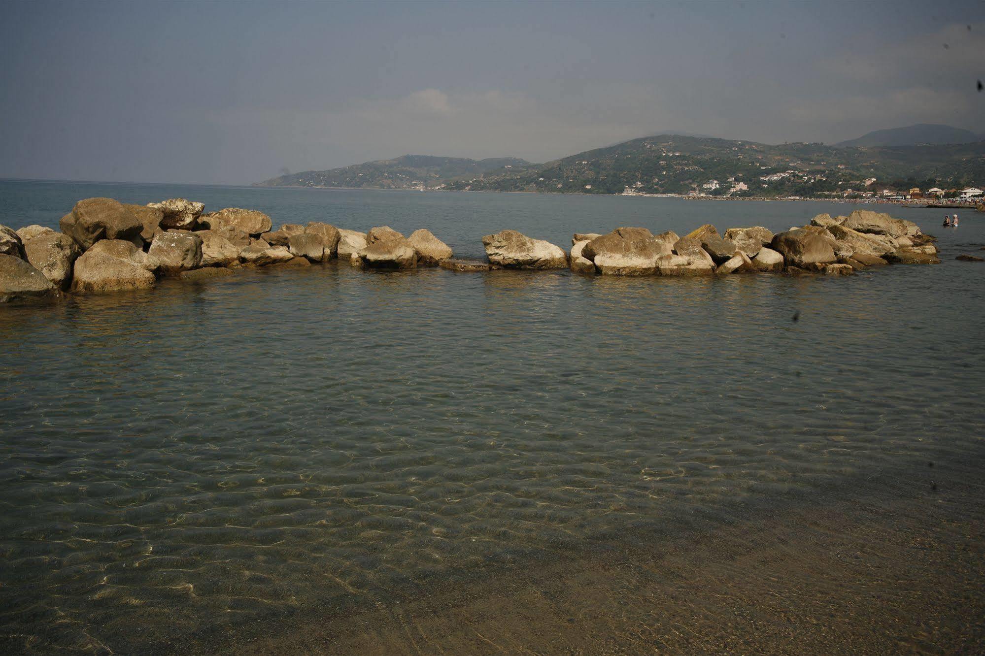 Hotel Leucosya Marina Di Casal Velino Habitación foto